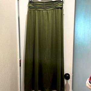 New Joe B. Olive Skirt
